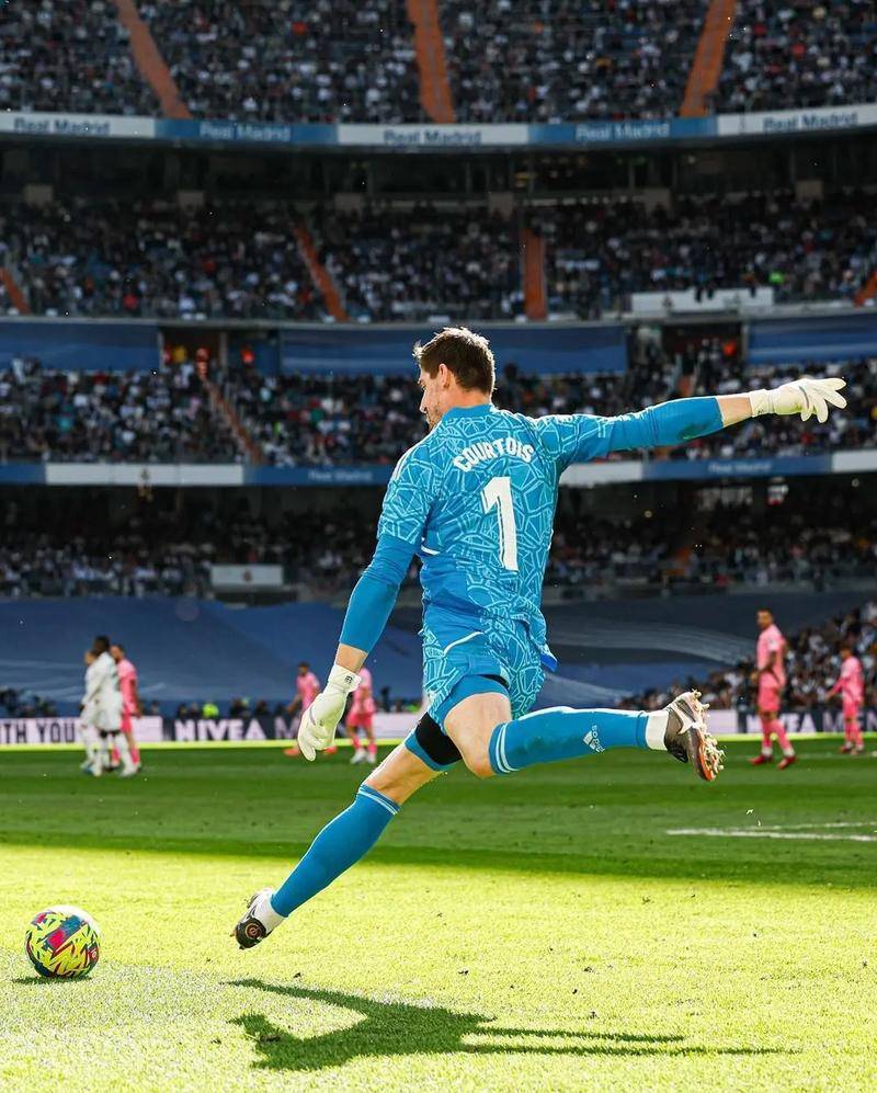 皇马后卫神勇救险，助球队成功保级，这里不是中心.的简单介绍-九游官网内容